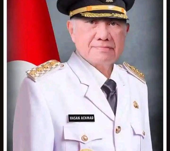 Drs. Hasan Achmad, M.Si, Bupati Kaimana yang Punya Akar Keluarga Kuat di Ayamaru