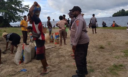 Warga Poom 2 Gelar Kerja Bakti Persiapan Peringatan HUT RI ke-80