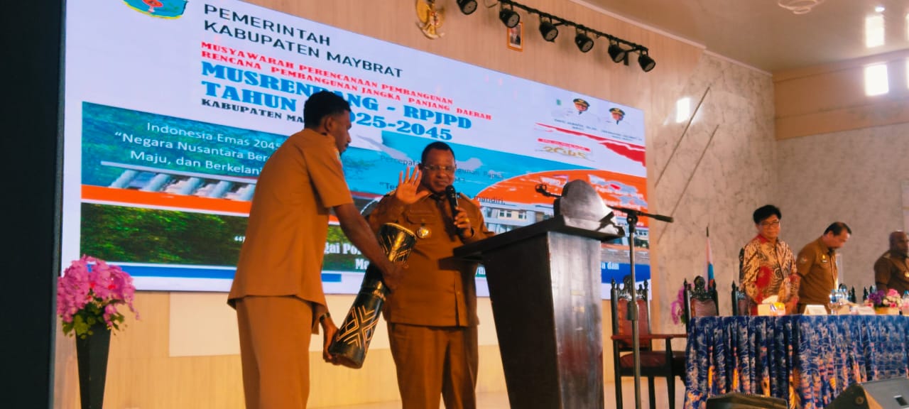 Bupati Maybrat Selenggarakan Acara untuk Persiapan