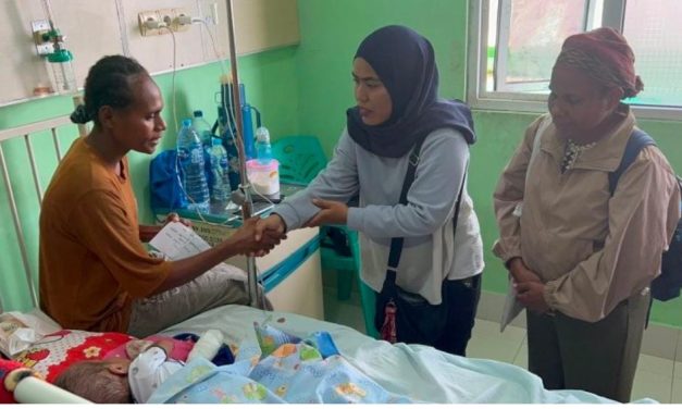 FJPI Papua Barat Daya Ulurkan Kepedulian untuk Bayi Pithen, Penderita Hidrosefalus dan Jantung Bocor