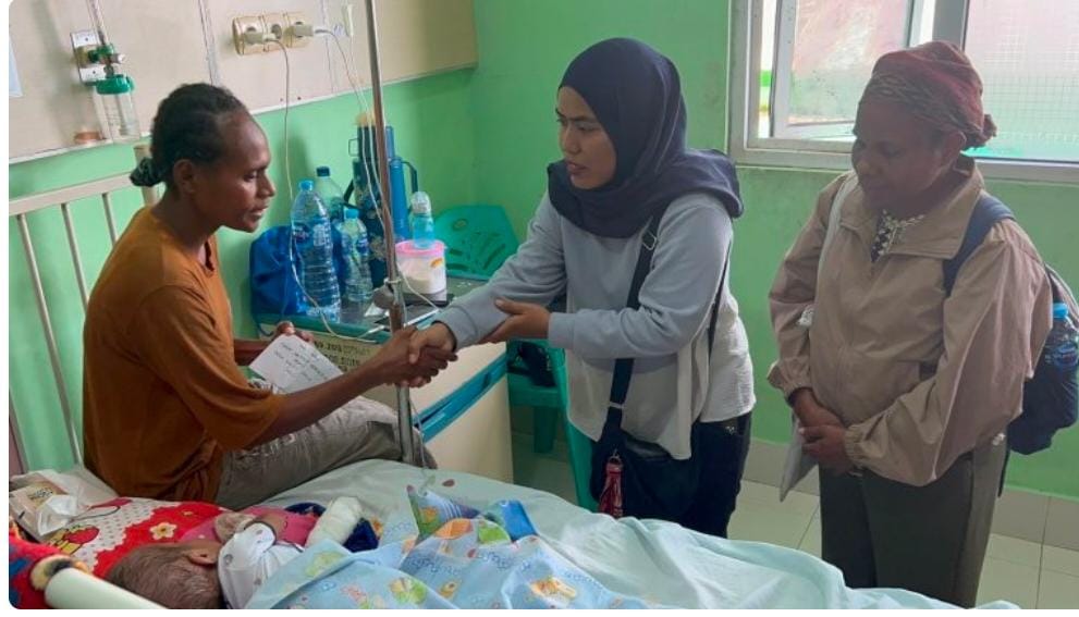 FJPI Papua Barat Daya Ulurkan Kepedulian untuk Bayi Pithen, Penderita Hidrosefalus dan Jantung Bocor