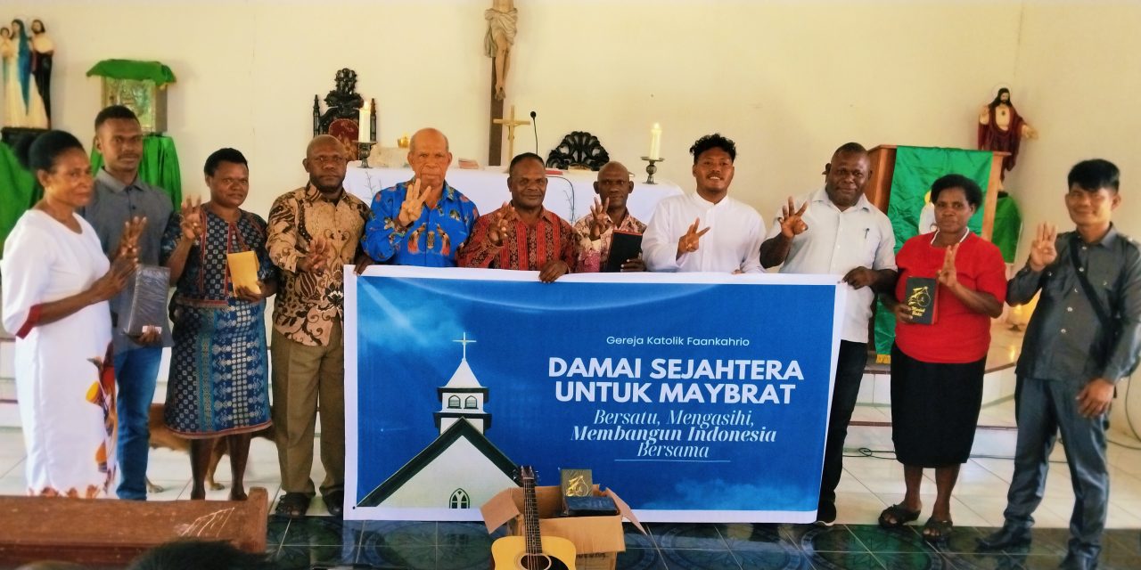 Tokoh Masyarakat Ajak Jemaat Dukung Kedamaian dan Pembangunan di Wilayah Aifat Timur , Kabupaten. Maybrat