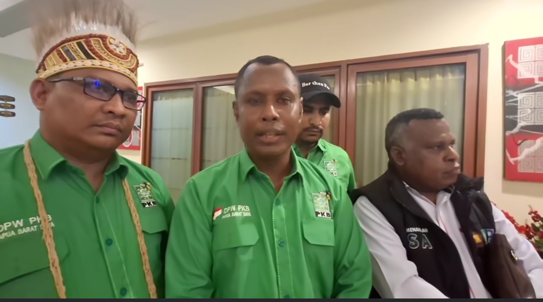 Tiga Kader Partai Demokrat Resmi Bergabung ke PKB Papua Barat Daya