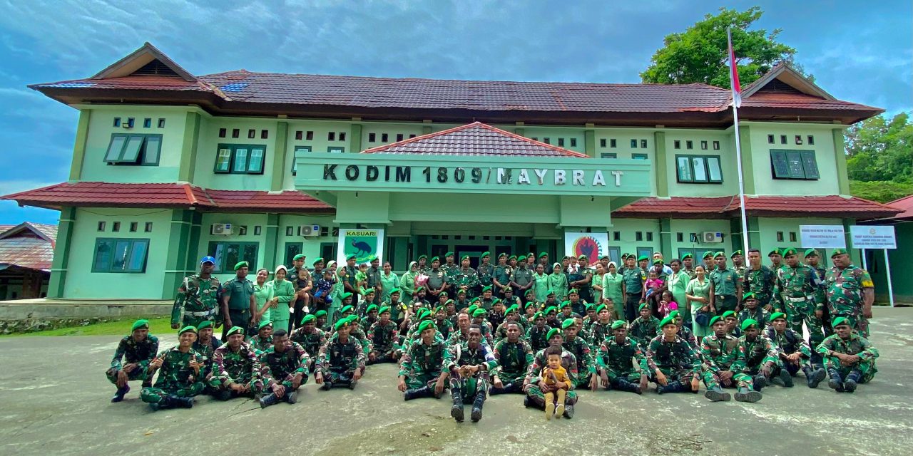 Dandim 1809/Maybrat Pimpin Acara Korps Raport Kenaikan Pangkat Prajurit Kodim 1809/Maybrat