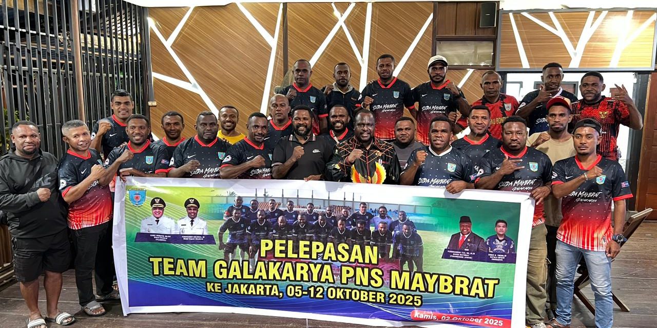 Sekda Maybrat Ferdinandus Taa Resmi Lepas Tim Sepak Bola Galakarya ke Jakarta, Wakili Papua Barat Daya di Ajang Nasional