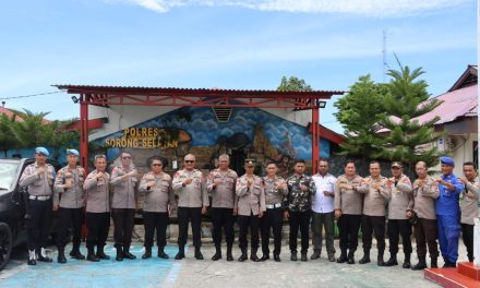 Wakapolda Papua Barat Daya Pimpin Apel Pagi di Polres Sorong Selatan, Tekankan Disiplin dan Pelayanan yang Humanis