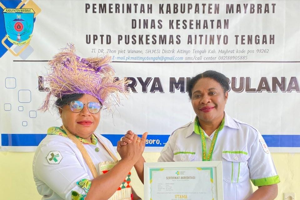 Serah Terima Jabatan Kepala Puskesmas Distrik Aitinyo Tengah, Wujud Estafet Kepemimpinan Menuju Pelayanan Kesehatan yang Lebih Baik