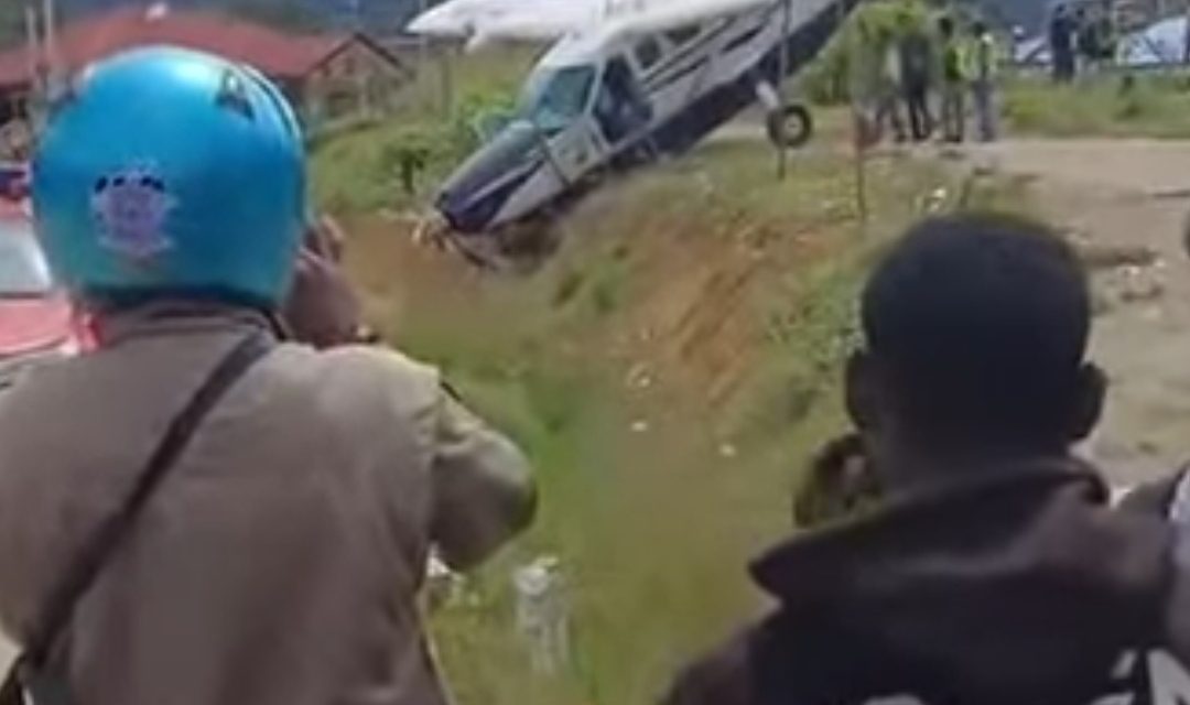 Pesawat Tergelincir di Bandara Tiom, Lani Jaya — Tidak Ada Korban Jiwa