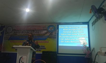 Pdt. Sthepanus Worait S.Th. Pimpin Ibadah Bertema “Tidak Dilupakan oleh Tuhan” di GPdI Jemaat Bukit Sion Malanu Sorong