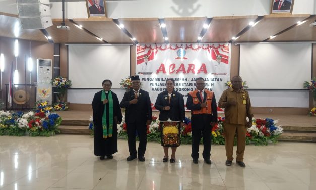 Bupati Sorong Selatan Petronela Krenak Lantik Pejabat Sekretaris Daerah, Tekankan Profesionalisme dan Penguatan Tata Kelola Pemerintahan