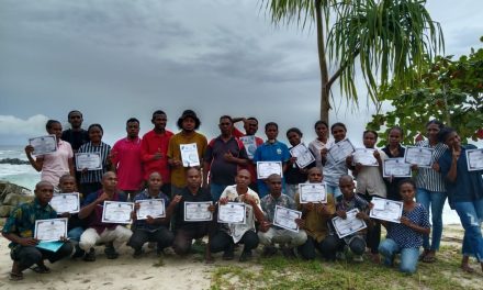 Panitia Pembinaan Asrama Mahasiswa Sorong Selatan Resmi Dibubarkan di Pantai Abasi Manokwari