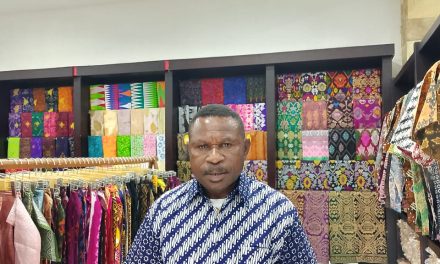 Melkias Homer Imbau Jaga Keamanan Jelang Natal di Sorong Selatan