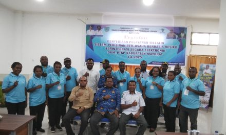 Kadis PTSP Maybrat Manase Wafom Resmi Buka Kegiatan Pelayanan Perizinan Berbasis Risiko Tahun 2025