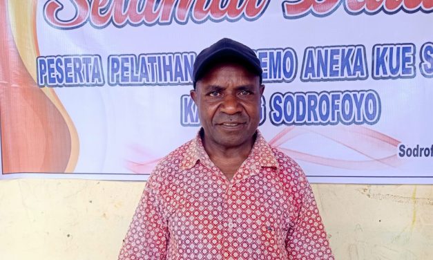 Pemkab Sorong Selatan dan GOW Gelar Pelatihan Aneka Kue di Kampung Sodrofoyo