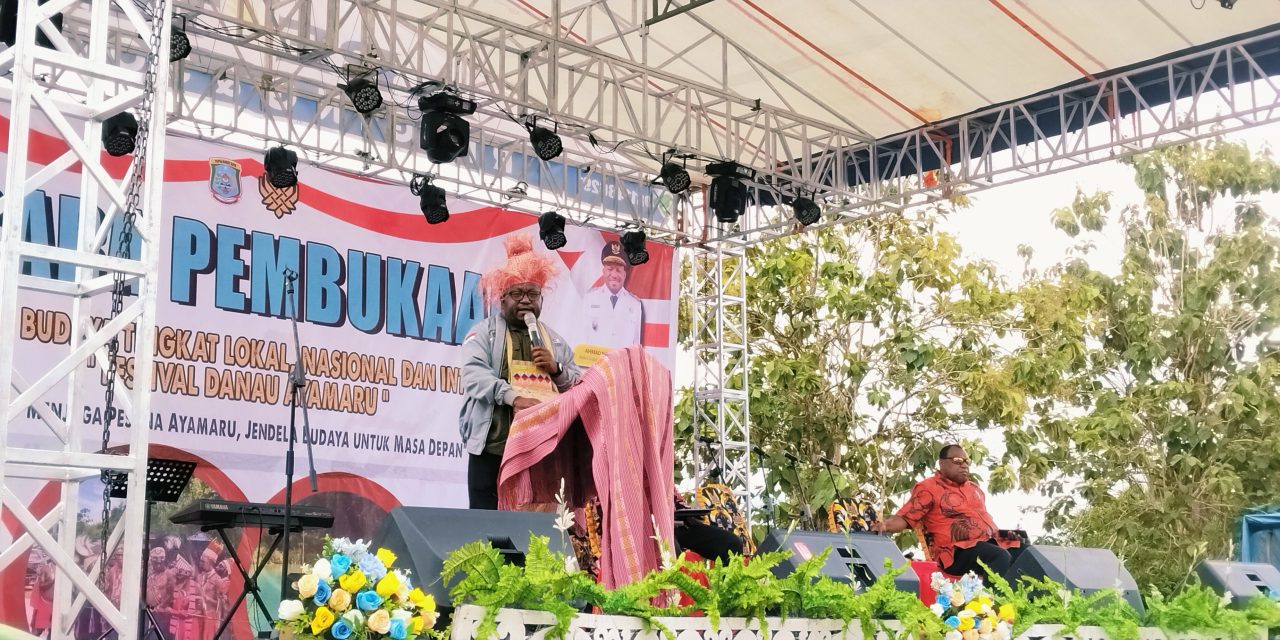Anggota DPD RI Agustinus R. Kambuaya Paparkan Promosi Cagar Budaya di Festival Danau Ayamaru