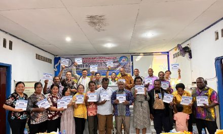 Perkuat Solidaritas dan Komitmen Pelayanan Tahun 2026, Komunitas Visiun Athena Kota dan Kabupaten Sorong Gelar Doa Syukur dan Lepas Sambut