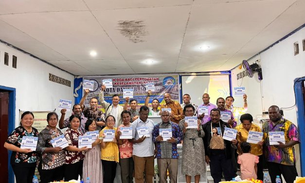 Perkuat Solidaritas dan Komitmen Pelayanan Tahun 2026, Komunitas Visiun Athena Kota dan Kabupaten Sorong Gelar Doa Syukur dan Lepas Sambut