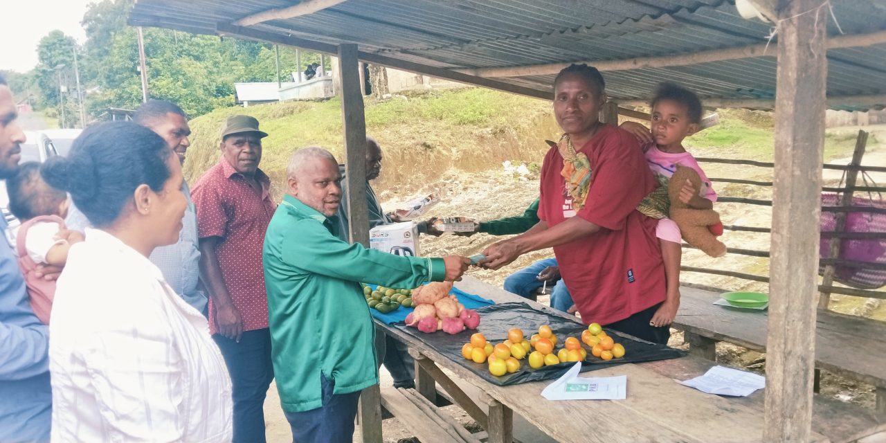 Ketua Umum LPEC Elang Center Papua Barat Daya Dukung Mama Papua dengan Belanja Hasil Jualan Lokal