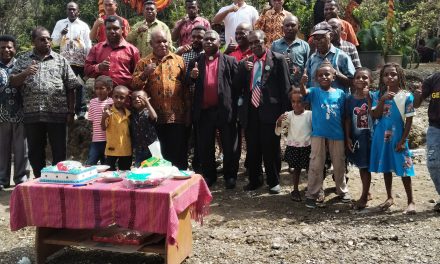 Ibadah Syukur 89 Tahun Pekabaran Injil di Ikowok Maybrat Berlangsung Penuh Sukacita dan Kebersamaan Antar Generasi