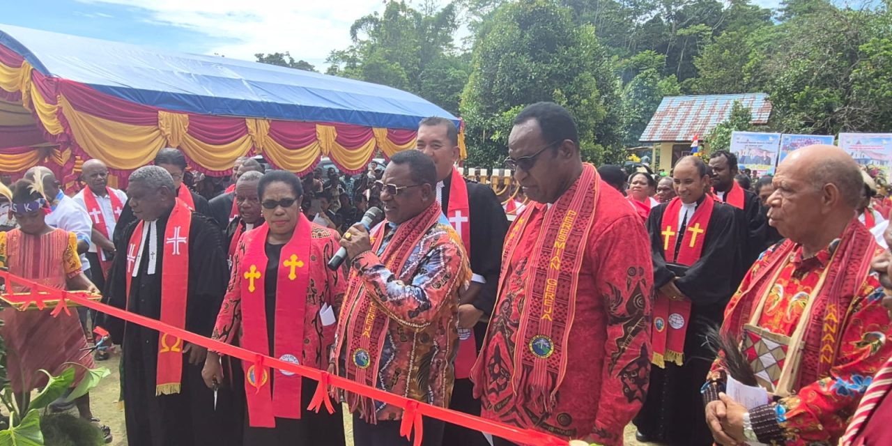 Momen HUT Pekabaran Injil ke-171, Gedung Gereja GKI Kanaan Sory Klasis Aifat Diresmikan