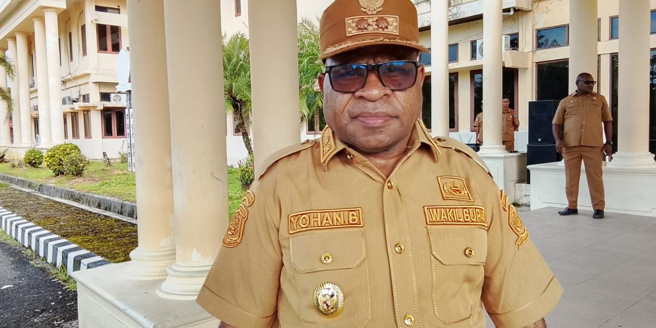 Apel Pagi Pemkab Sorong Selatan, Wabup Yohan Bodori Tekankan Disiplin ASN dan Sinergi Antar OPD
