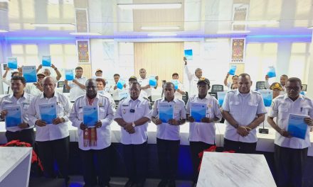 Pemkab Maybrat Serahkan DPA 2026, Bupati Karel Murafer Tekankan Percepatan Ekonomi Daerah