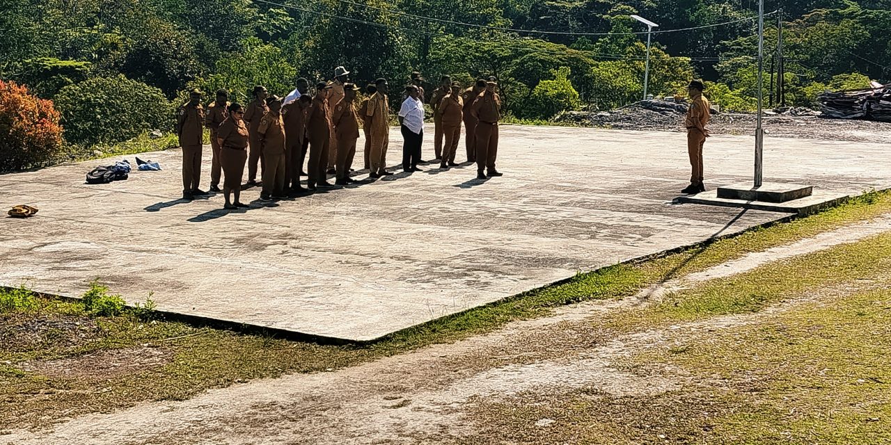 Plt. Kadis Pendidikan Maybrat Hendrik Frasawi Tegaskan Pentingnya Disiplin dan Apel Rutin bagi ASN