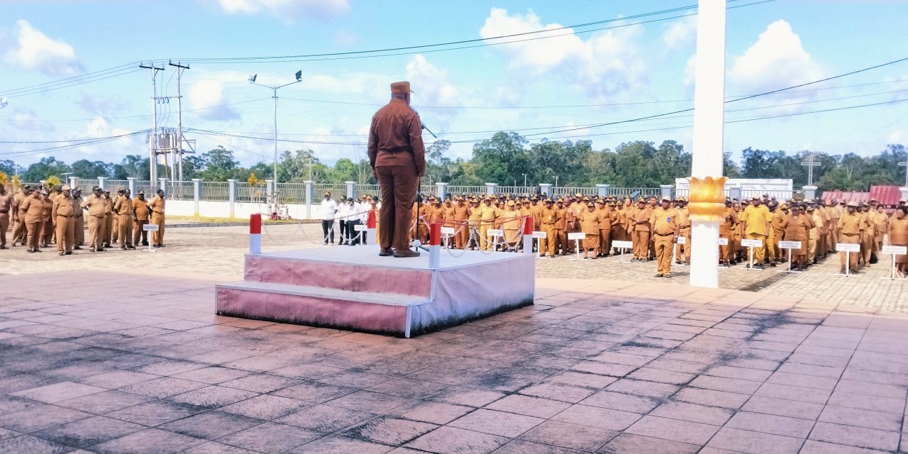 Wakil Bupati Maybrat Pimpin Apel Pagi, Tekankan Disiplin ASN dan Penyelesaian Dokumen Pemerintahan