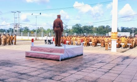 Wakil Bupati Maybrat Pimpin Apel Pagi, Tekankan Disiplin ASN dan Penyelesaian Dokumen Pemerintahan