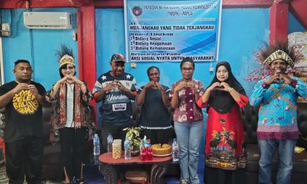 Gubernur Papua Barat Daya Melalui Kesbangpol Serahkan SKT kepada Yayasan Mitra Sosial Peduli Kemanusiaan Papua