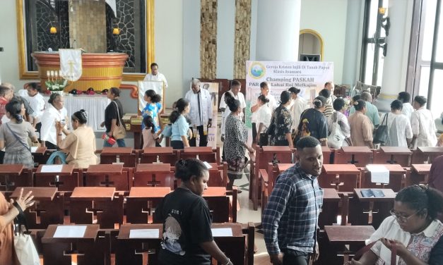 Ibadah Paskah Kebangkitan Tuhan Yesus Kristus di Jemaat GKI Lahai Roi Mefkajim Ayamaru Berlangsung Khidmat