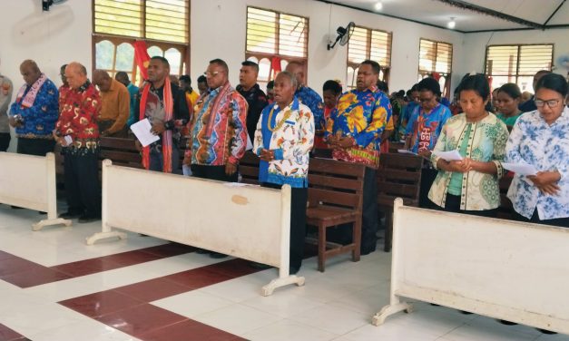 Bupati dan Wakil Bupati Maybrat Hadiri Perayaan 75 Tahun Masuknya Injil di Ibus Kumurkek