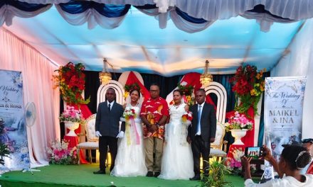 Wakil Bupati Sorong Selatan Yohan Bodori Hadiri Resepsi Pernikahan Dari Keluarga Maikel Sagrim di Distrik Wayer
