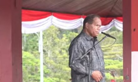Tokoh Intelektual Prof. Baltasar Kambuaya Ajak Masyarakat Dukung Pembangunan pada HUT ke-17 Kabupaten Maybrat