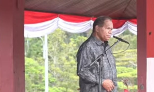 Tokoh Intelektual Prof. Baltasar Kambuaya Ajak Masyarakat Dukung Pembangunan pada HUT ke-17 Kabupaten Maybrat