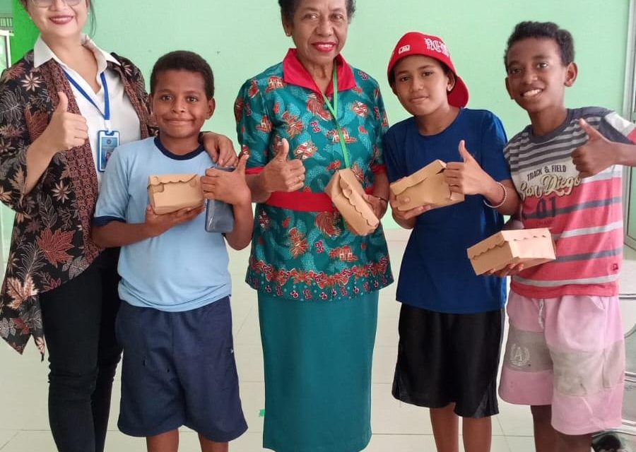 Mitra Sosial Peduli Kemanusiaan Papua Berbagi Kasih kepada Pasien di RSUD Sele Be Solu Kota Sorong