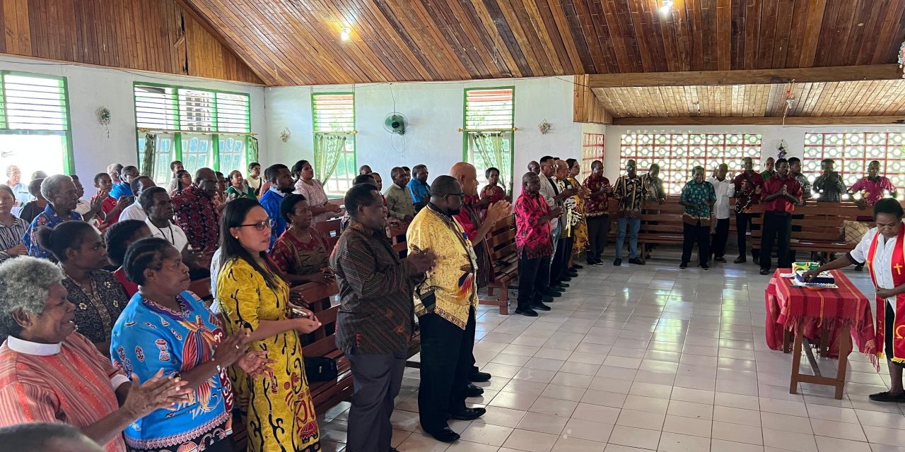 Bupati Maybrat Apresiasi Peran GKI Klasis Aifat pada Perayaan HUT ke-9 Tahun 2026