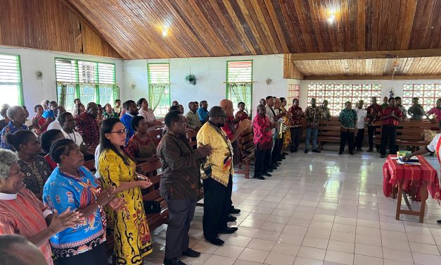 Bupati Maybrat Apresiasi Peran GKI Klasis Aifat pada Perayaan HUT ke-9 Tahun 2026