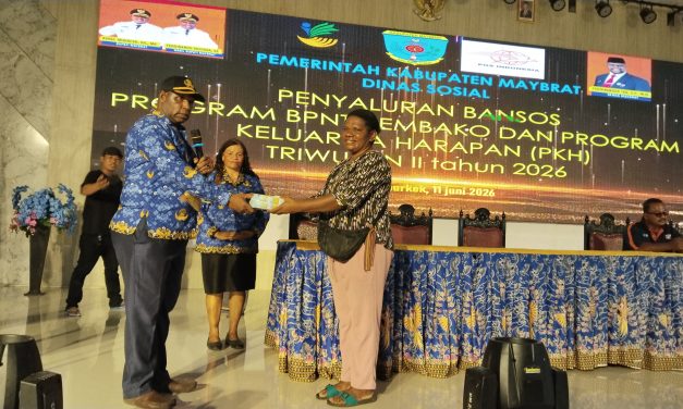 Pemkab Maybrat Salurkan Bansos BPNT/Sembako dan PKH Tahap II Tahun 2026 kepada 5.306 KPM