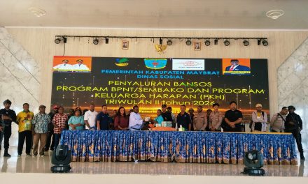 Hari Kedua Penyaluran BPNT dan PKH Tahap II Tahun 2026 di Maybrat Berjalan Lancar