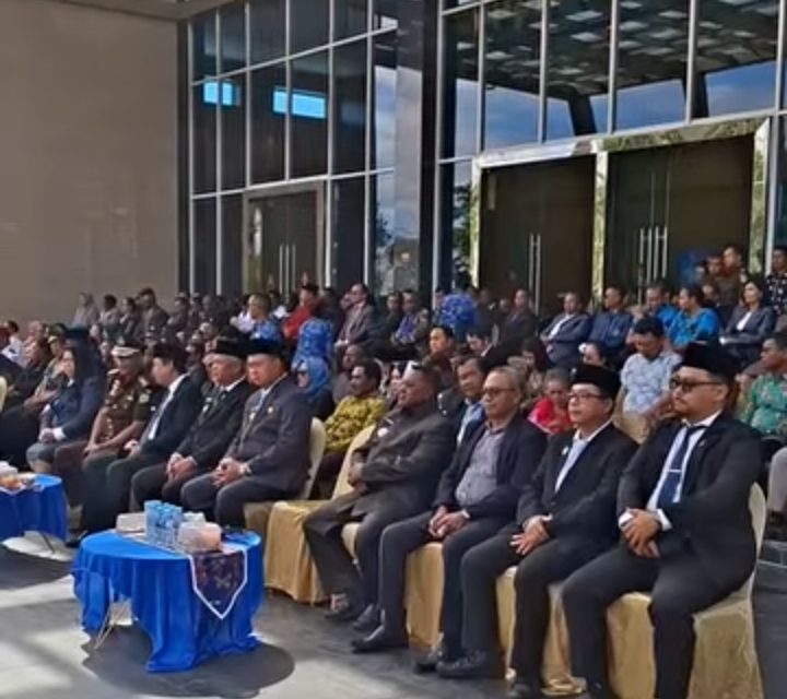 Bupati maybrat karel Murafer menghadiri Hut kabupaten sorong yang ke-59 Tahun