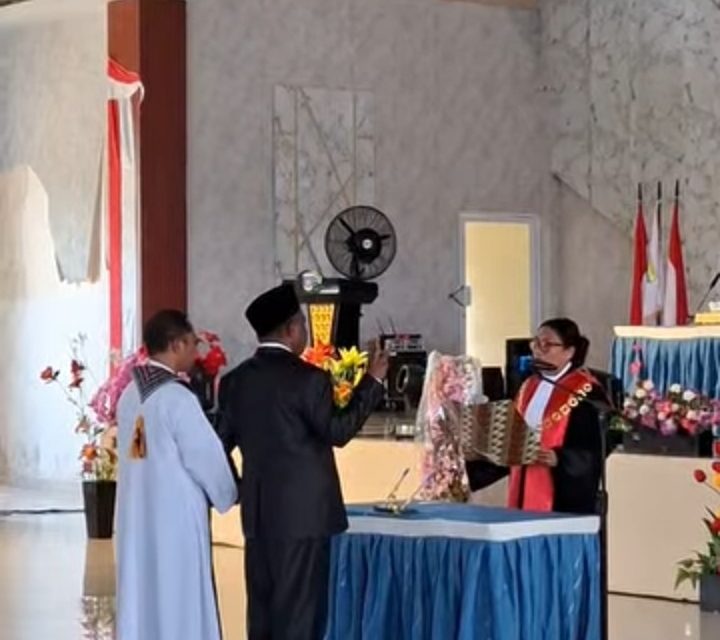 Moses Nauw Resmi Dilantik sebagai Wakil Ketua III DPRK Maybrat Periode 2024–2029