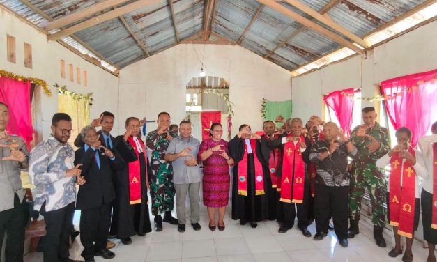 Wakil Bupati Sorong Selatan Yohan Bodory Hadiri Pentabisan dan Peresmian Gedung Gereja  Jemaat GKI Niniwe Seberai klasis Imeko, Ajak Jemaat Perkuat Iman dan Persatuan