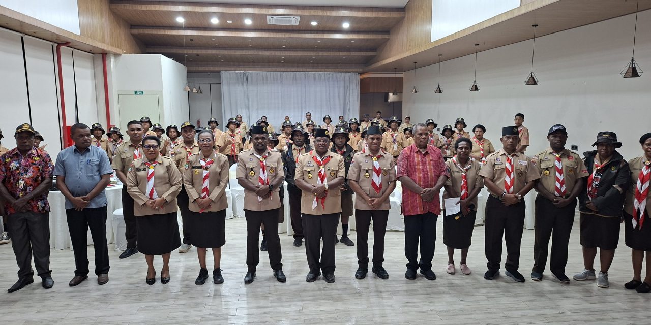 Bupati Maybrat karel Murafer Lepas Kontingen Jambore Nasional XII Kwarcab 3505 Menuju Cibubur