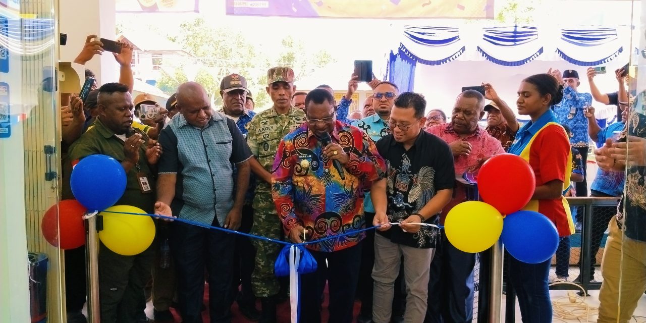 Bupati Karel Murafer Resmikan Gerai Perdana Indomaret di Maybrat, Tonggak Baru Pertumbuhan Ekonomi Daerah