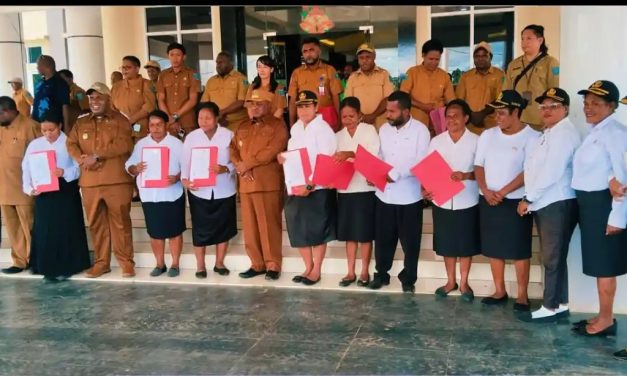 Bupati Maybrat Karel Murafer Terima Rekomendasi Pengangkatan CPNS Formasi 2021 Menjadi PNS dari Kementerian PANRB