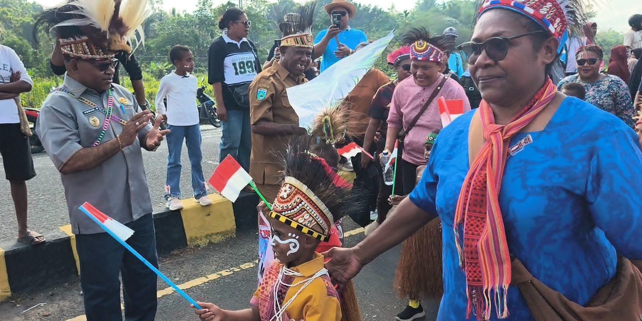 Wakil Bupati Sorong Selatan Buka dan Lepas Peserta Parade Budaya, Tegaskan Pentingnya Pelestarian Warisan Leluhur