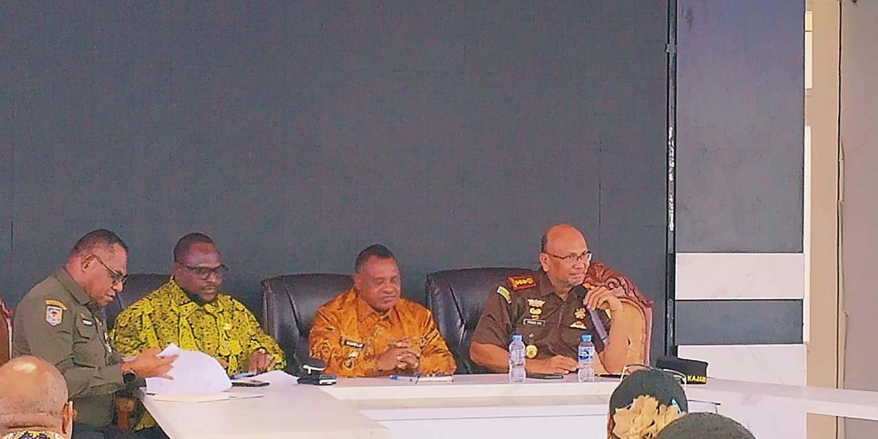 Kepala Kampung Sire Sepnat Semunya Soroti Tantangan Pengelolaan Pemerintahan Kampung di Maybrat