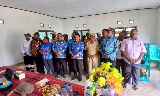 Dukcapil Maybrat Sosialisasikan Administrasi Kependudukan di Empat Zona, Dorong Perekaman KTP-el dan Aktivasi IKD