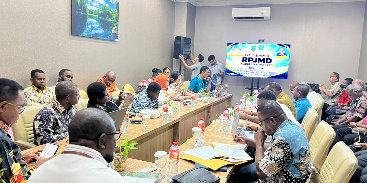 Pemkab Maybrat Evaluasi Rancangan Akhir RPJMD 2025–2029 Bersama Bapperida Papua Barat Daya